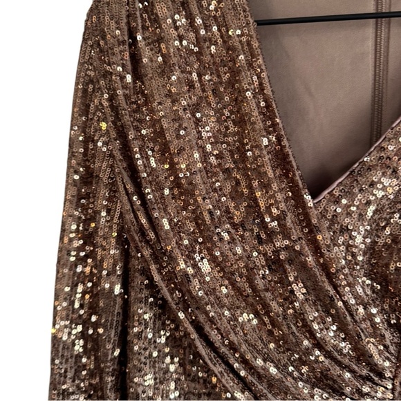 New! Eliza J Petite Sequined V-Neck Draped-Bodice Gown‎ - Picture 5 of 8